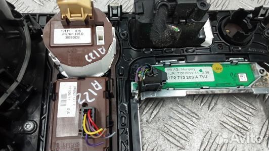 Центральная консоль volkswagen touareg 2 (1NN17I30