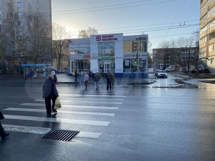 Торговая площадь, 12 м²