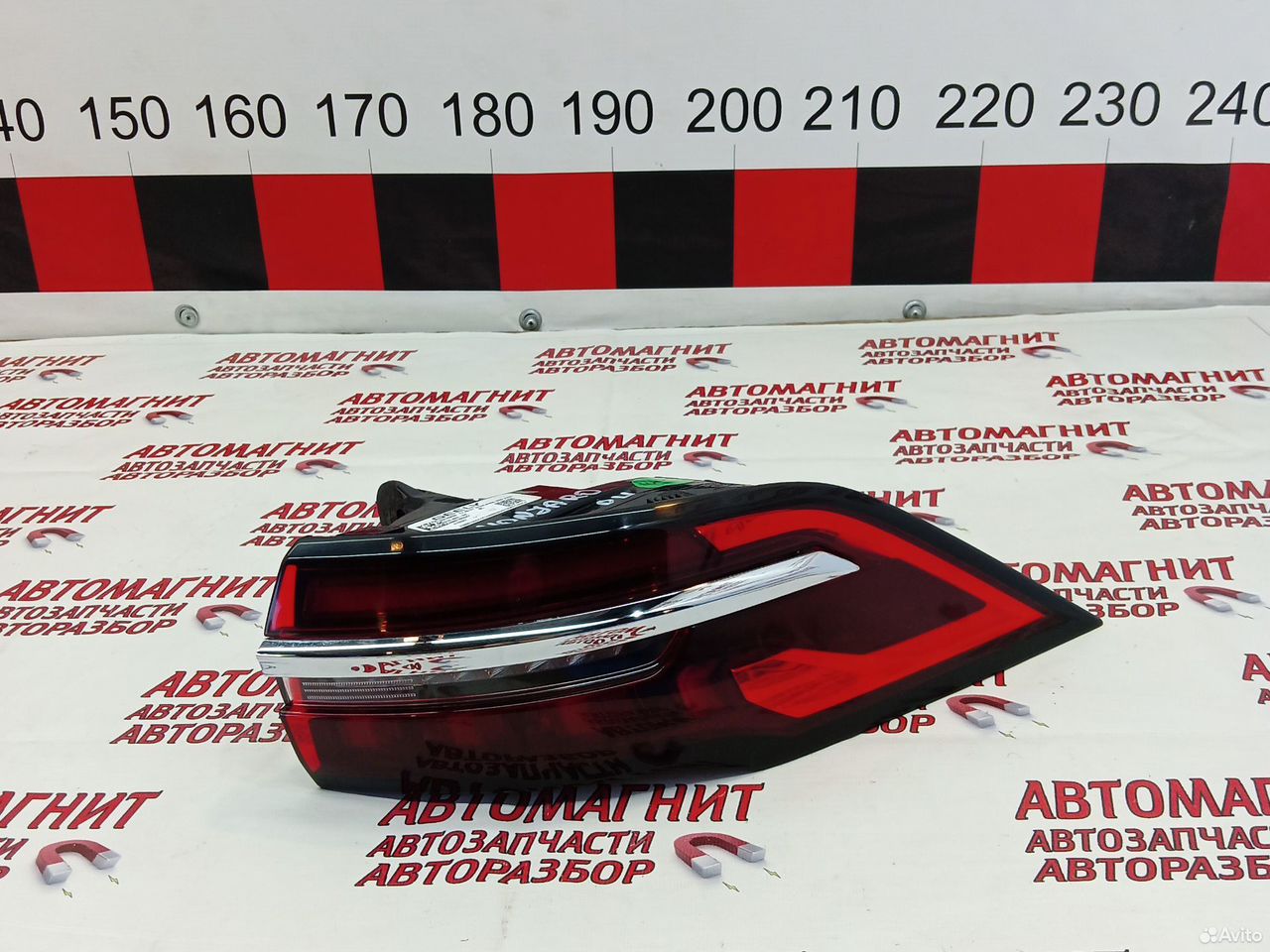 Фонарь задний правый Джили Монжаро