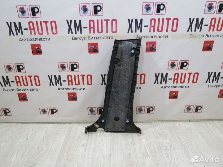 Обшивка средней стойки левая Hyundai i30