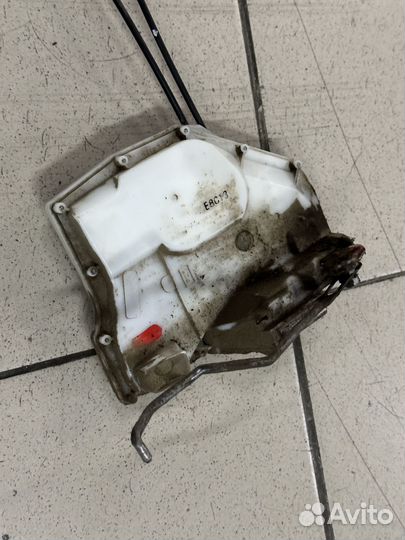 Замок передней правой двери с ручкой Suzuki SX4