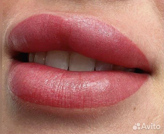 Татуаж бровей, век и губ