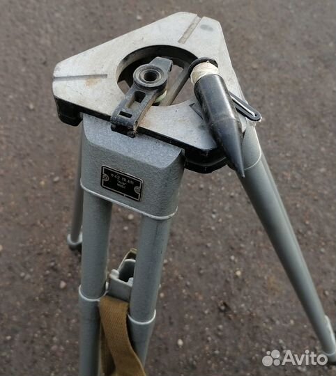 Тренога штатив Ф42.14.411 для невелира1986г