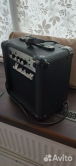 Гитарный комбоусилитель