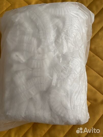 Шапочки одноразовые около 100 шт