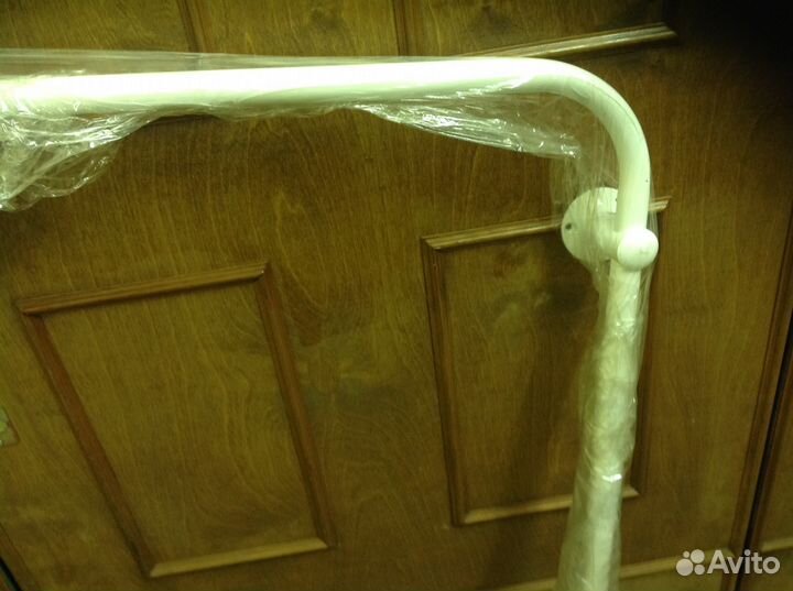 Поручень новый для жилых помещений