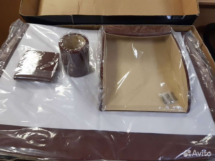 Настольный набор Protégé, Франция