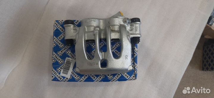 Суппорт тормозной пер прав MB Sprinter