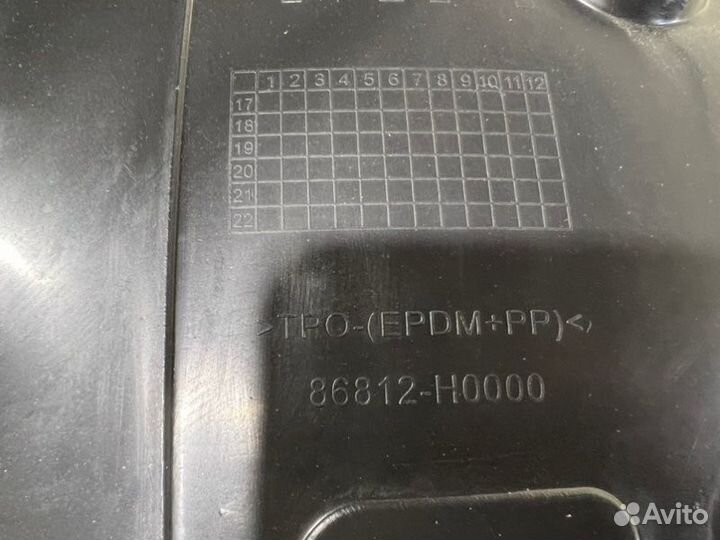 Подкрылок передний правый Kia Rio 4 2017