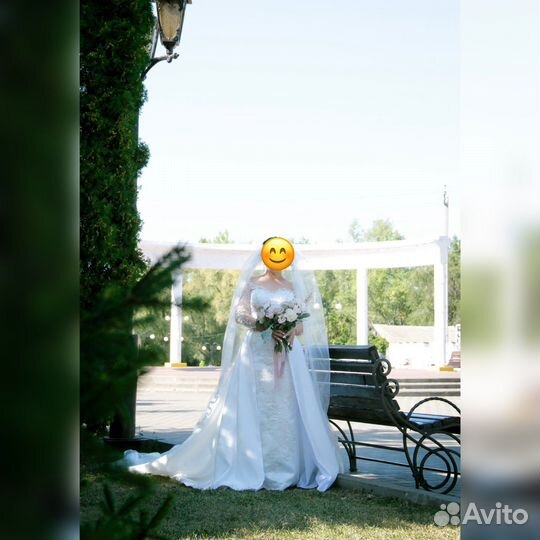 Свадебное платье