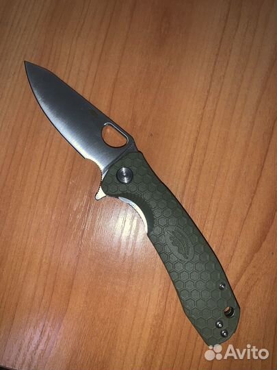 Нож Honey Badger Leaf L