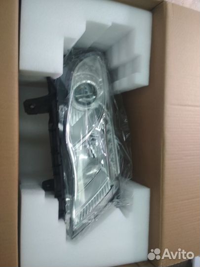 Фары передние Geely Atlas