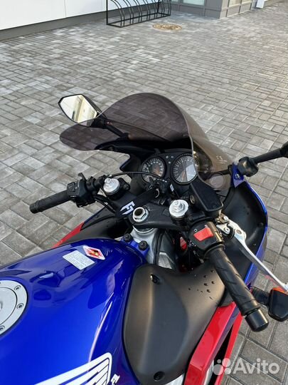 Honda cbr 600f4