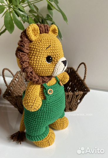 Вязаные игрушки мишка, лев, кот, вязаная зайка