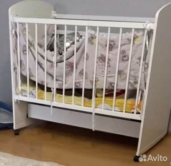 Детская кроватка