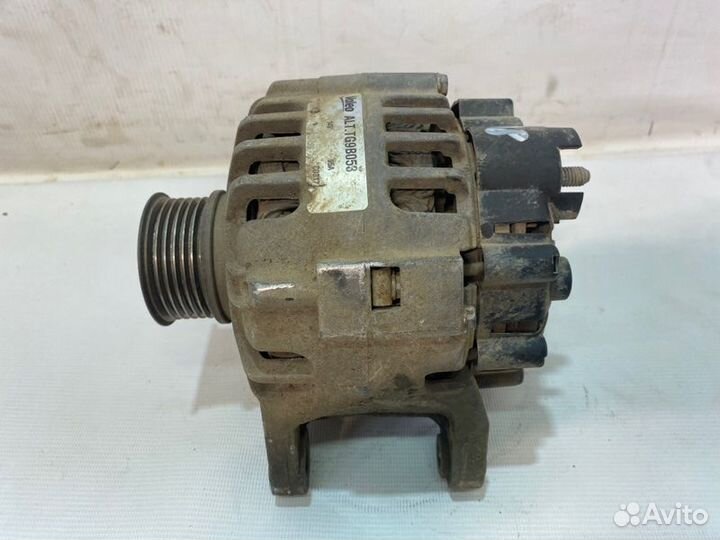 Генератор Renault Logan X7llsrb1HBH378272 K7MF710