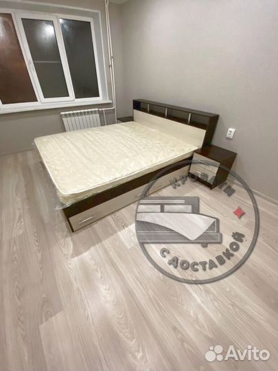 Кровать двуспальная