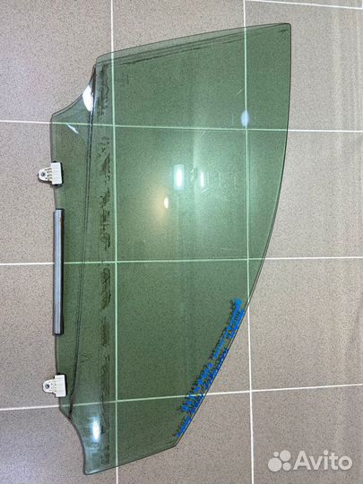 Стекло в дверь переднее правое Nissan Teana J32