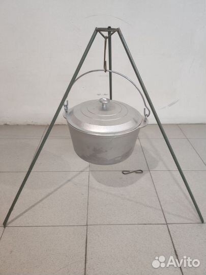 Чугунный котелок 5 литров с треногой