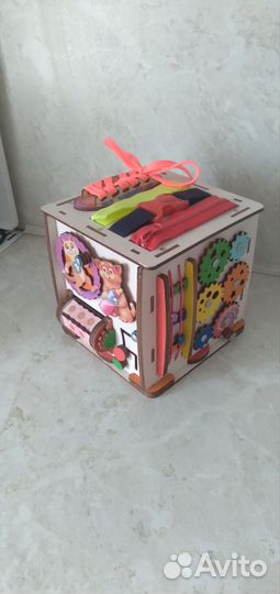 Бизиборд кубик деревянный