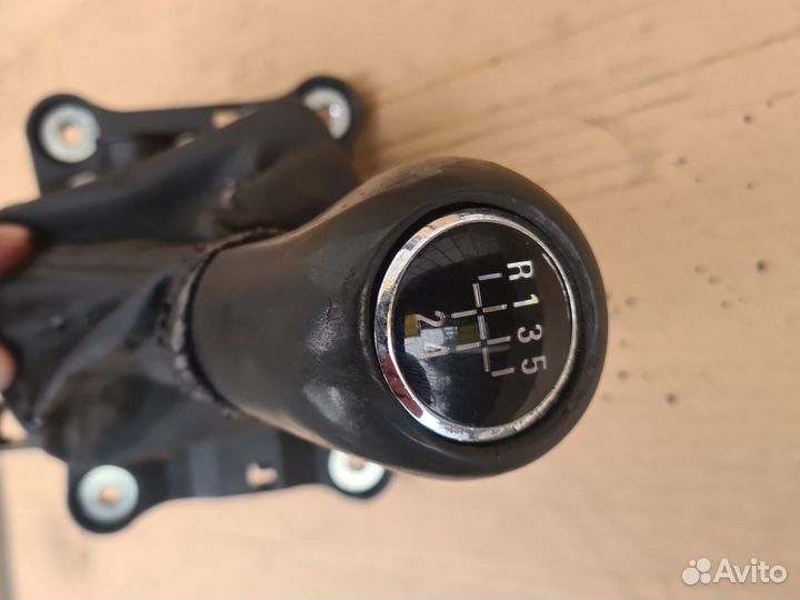 Опель Зафира в 16-1.8 рычаг переключения передач