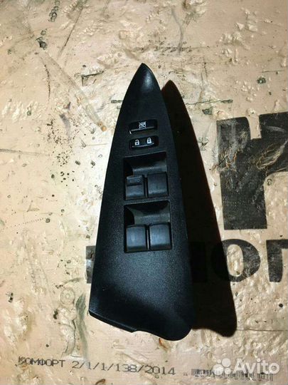 Кнопки стеклоподъемников Toyota rav 4