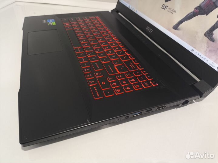 MSI katana 17 RTX2050, I5-11260H, 17,3 Ram16