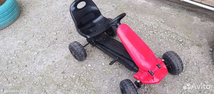 Детский велосипед (велокарт)