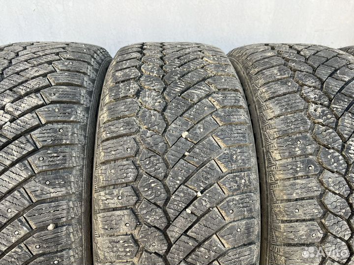 Gislaved Nord Frost 200 SUV 235/55 R17 103T