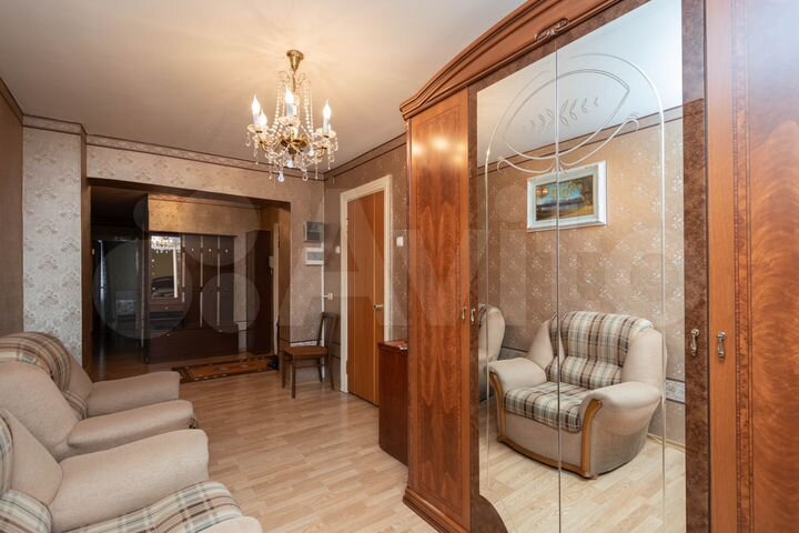 4-к. квартира, 126 м², 2/5 эт.