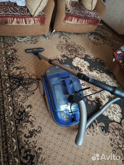 Пылесмоющий пылесос Thomson