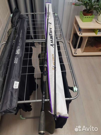 Продам спининги