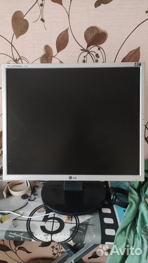 Монитор LG flatron l1953s