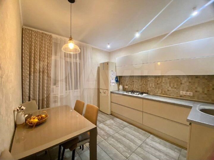 2-к. квартира, 56,9 м², 12/16 эт.