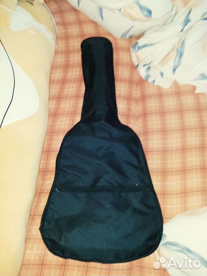 Акустическая гитара