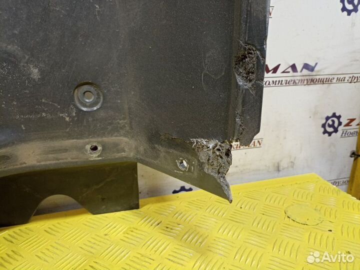 Корпус подножки правый Man Tga