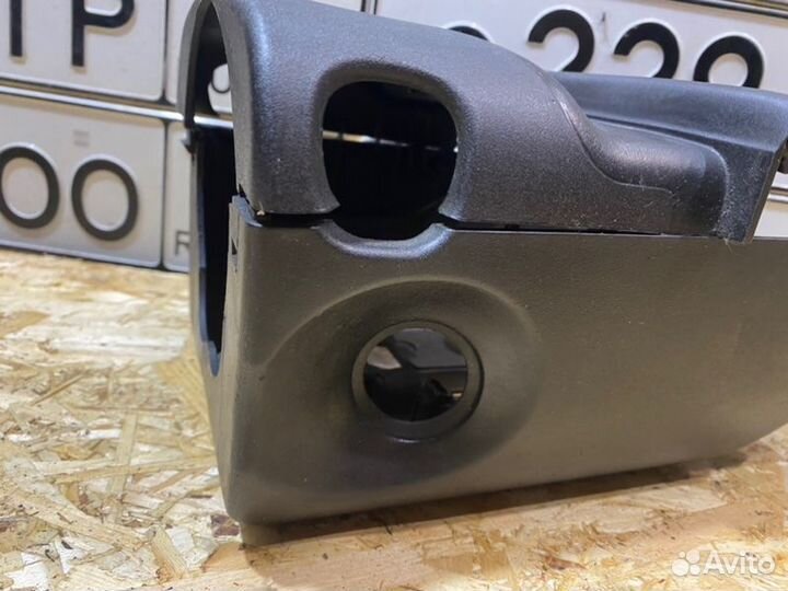 Кожух рулевой колонки Ford Fiesta 5 3D 2006