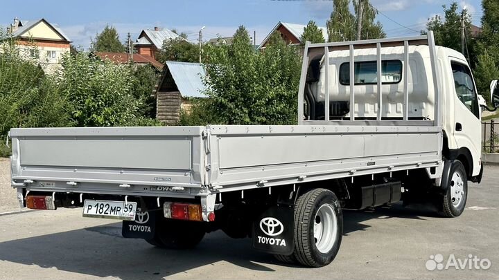 Toyota Dyna, 2002