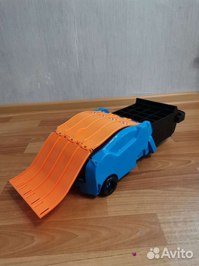 Гараж хотвиллс