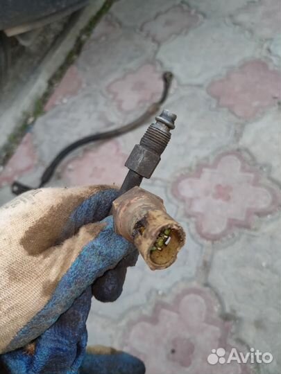 Трубка,шланг гур рено сценик с датчиком давления