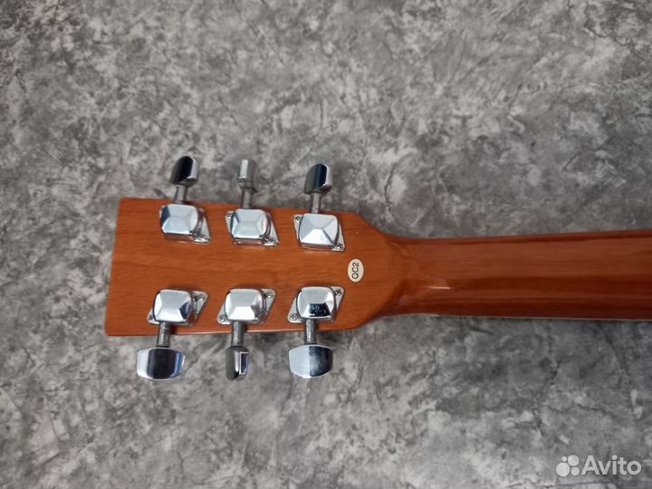 Гитара шестиструнная с чехлом