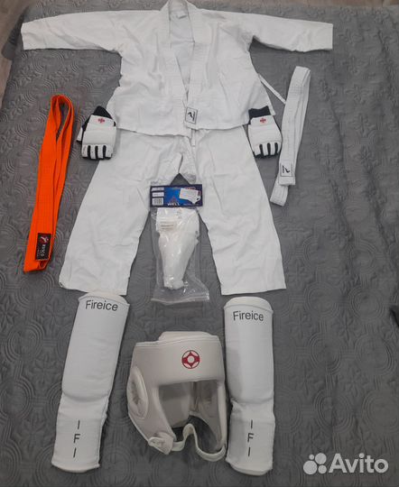 Экипировка, кимоно для каратэ