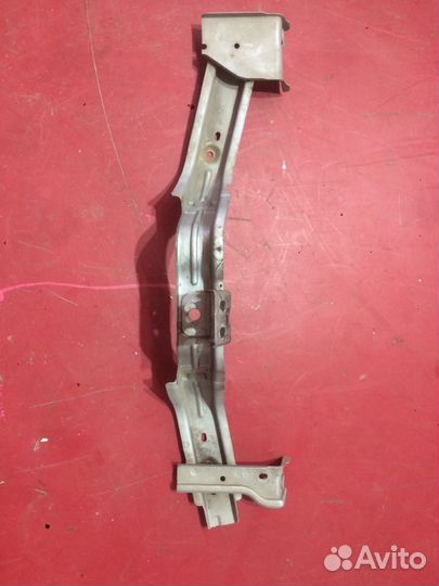 Кронштейн бампера передний Nissan Almera G15 K4M