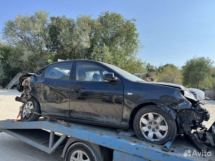 В разборе Hyundai Elantra 2009 л МКПП 1.6 л