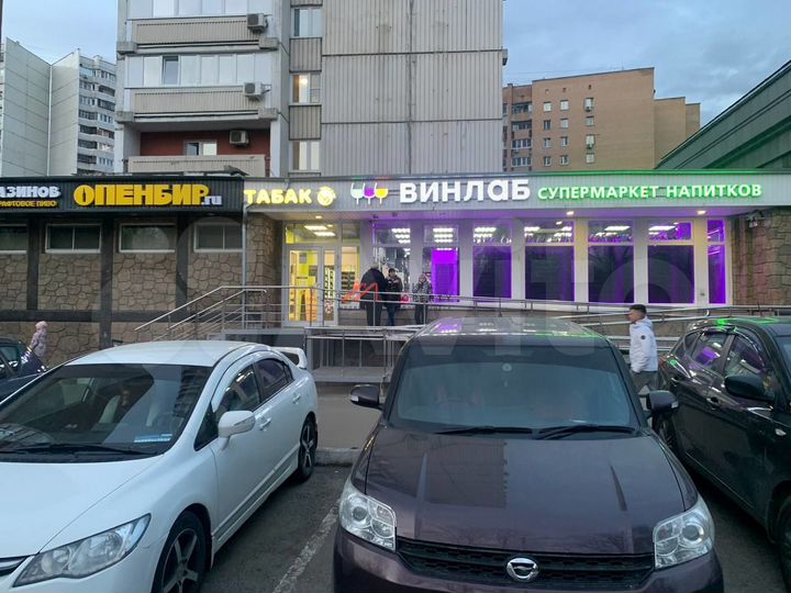 Продам торговое помещение, 343 м²