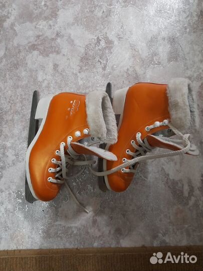 Коньки фигурные