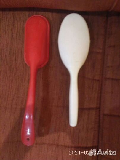 Расческа, массажная щетка