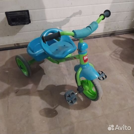 Детский трехколесный велосипед