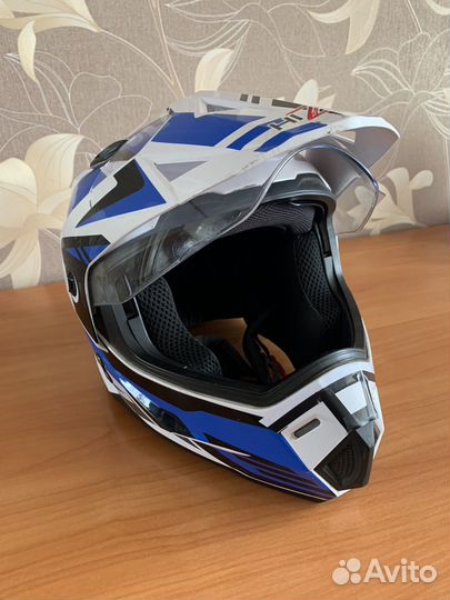 Кроссовый шлем