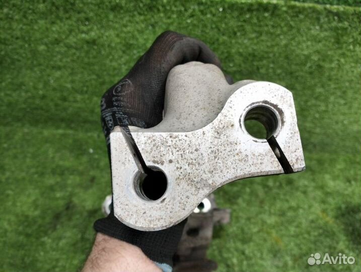 Кулак передний передний левый Audi Q5 I 8R cdnc